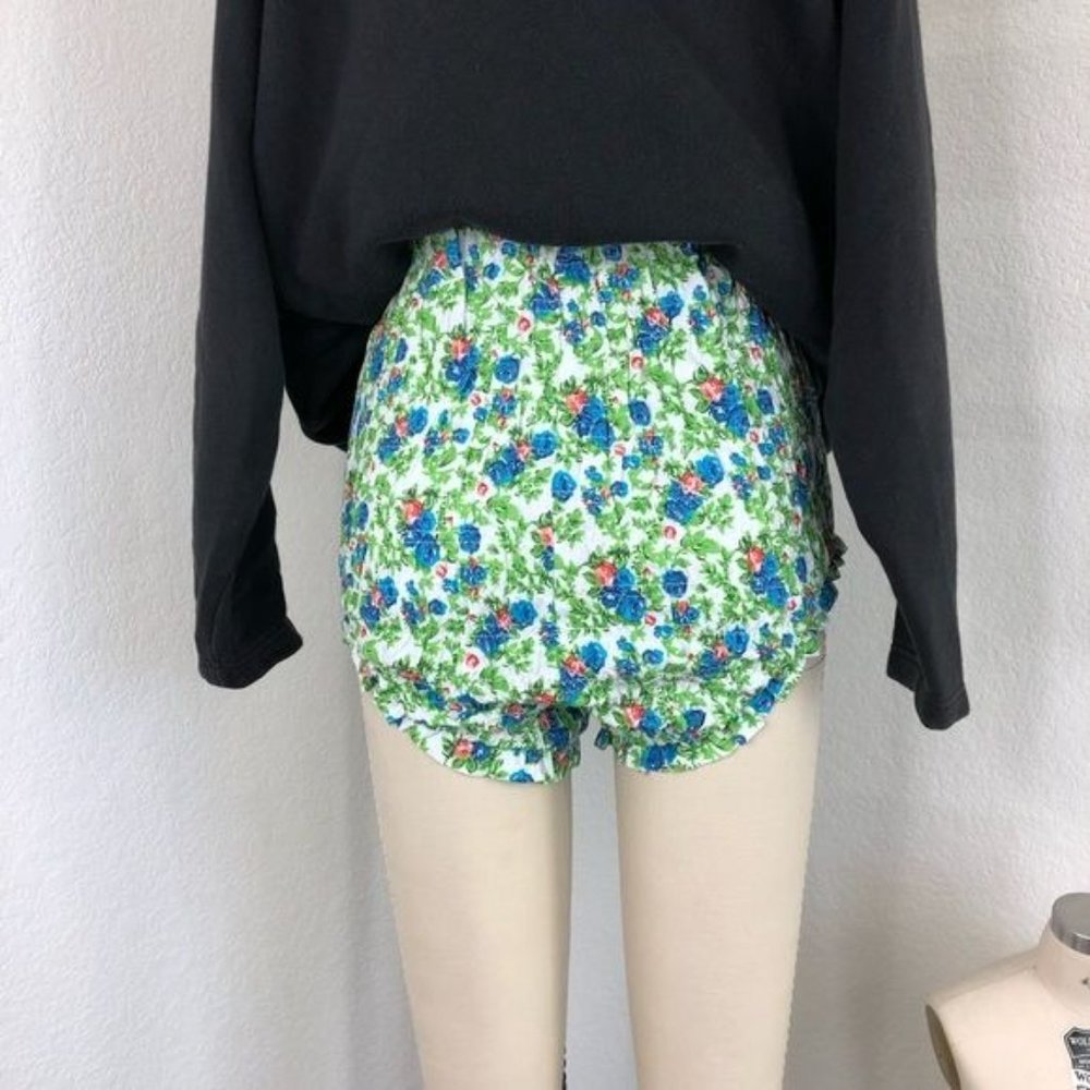 House Of Sunny Floral Smocked Bloomers High Rise Cover Up Shorts - Picture 5 of 10